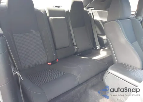 2016 Dodge Challenger Sxt z USA, uszkodzony, nr VIN 2C3CDZAG6GH351975